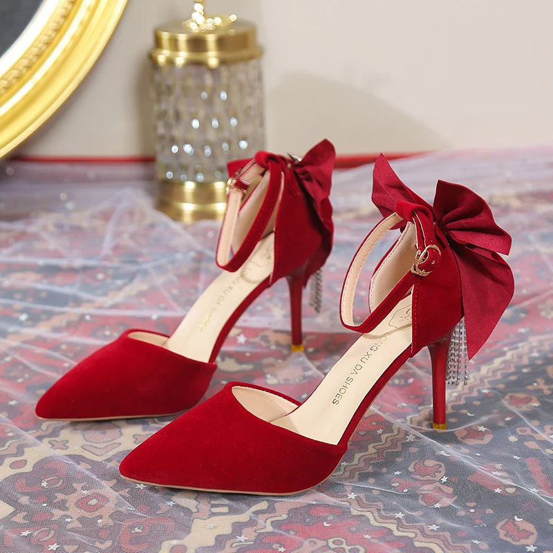 الكعب العالي خنجر أشار تو القوس الصنادل 2025 صيف جديد الجلد المدبوغ أحذية نسائية مثيرة