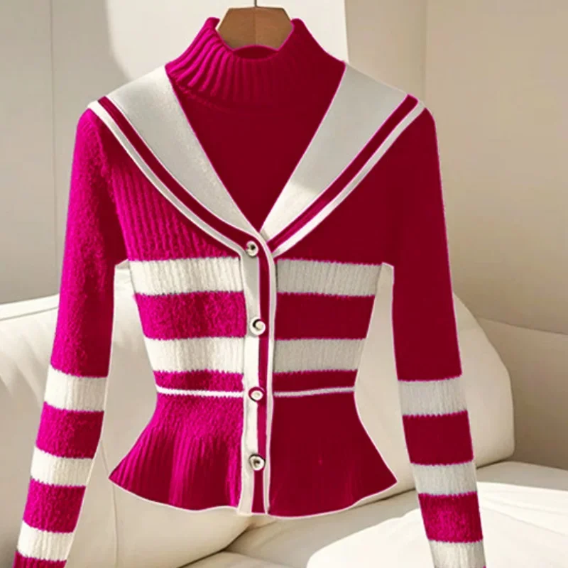 韓国ファッションストライプスプライシングセーター女性秋の新シックなタートルネック高度でスリムフィットカシミヤフェイクツーピースニットウェア