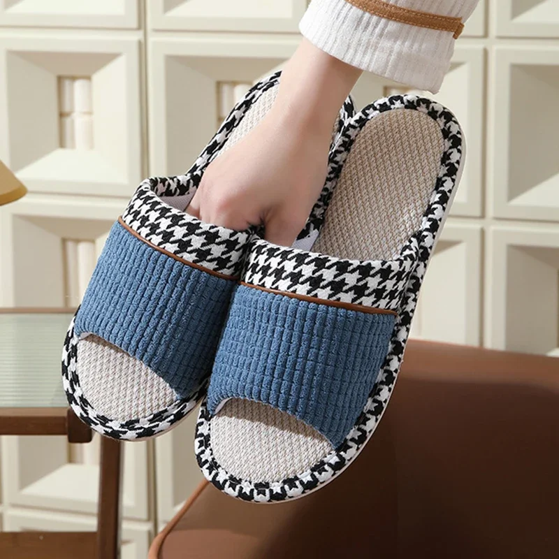 Plaid Pattern Indoor House Slippers for Women Open Toe Lightweight Soft Sole Linen Slippers Woman Comfort Non Slip Home Slides