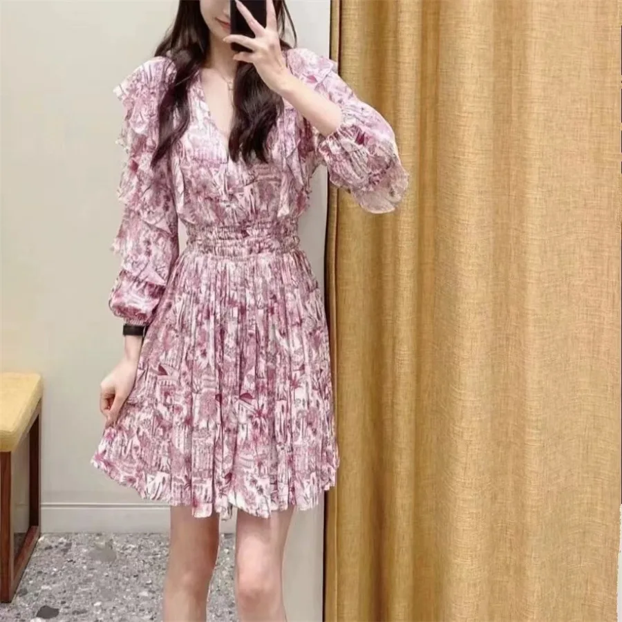 

Elegant Pink Floral Print Short Dress with Pleated Waist And Lace Hem Autumn Winter New Arrival Women's Fashion Gown