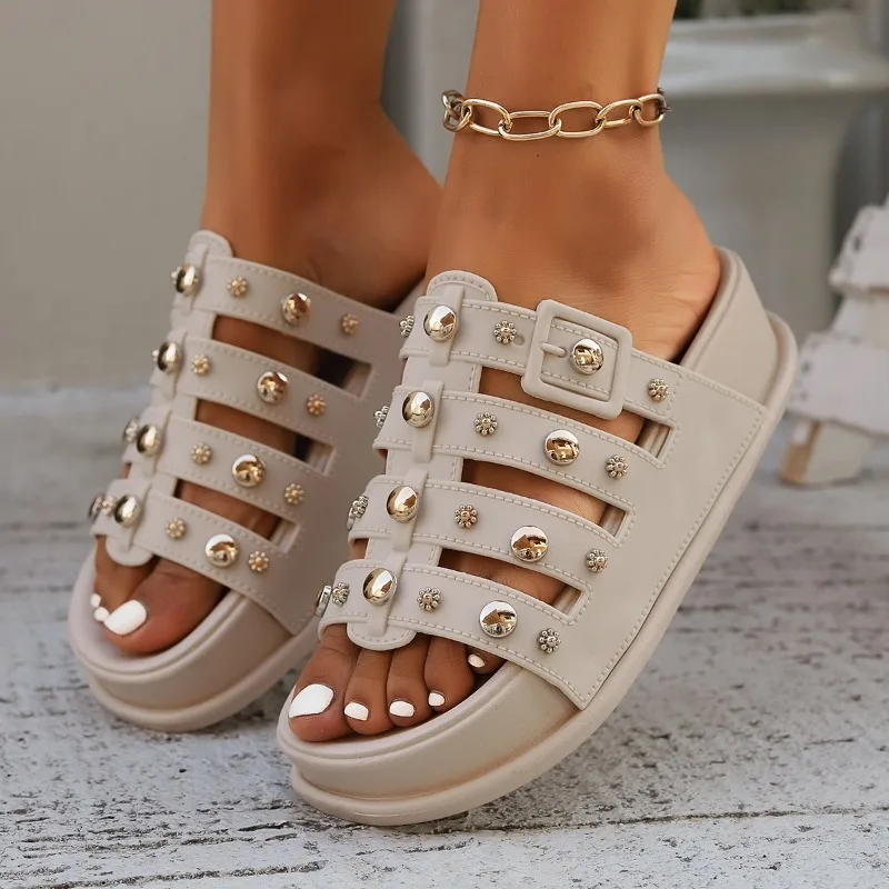 Women\'s Platform Sandals Summer New Round Head Rivet Hollowed Out Soft Bottom Flat Flip-flops