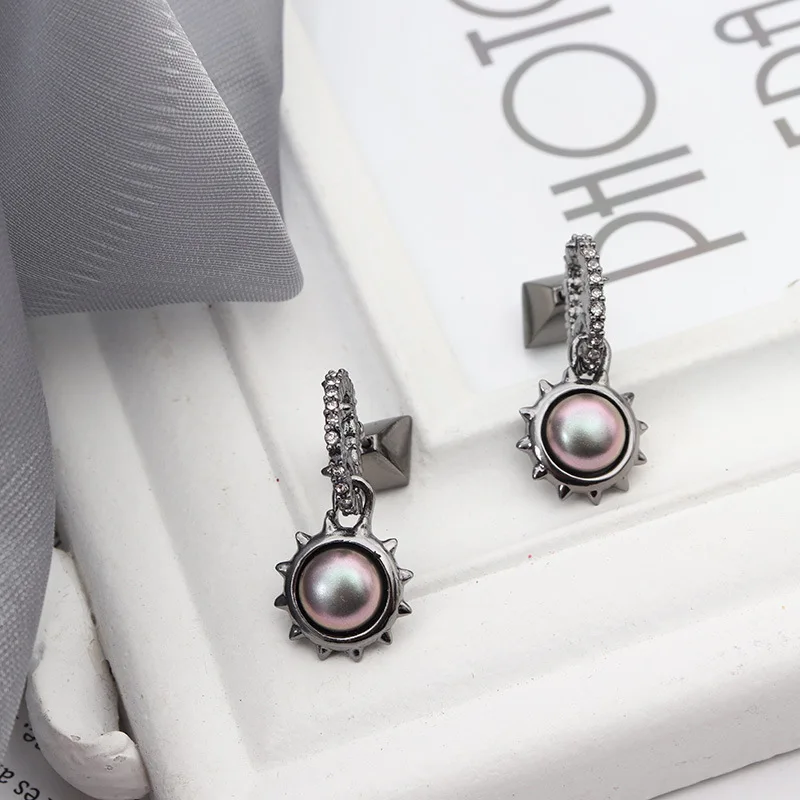 Black Pearl Earrings From European and American Genius Designer, Matte Diamond Earrings