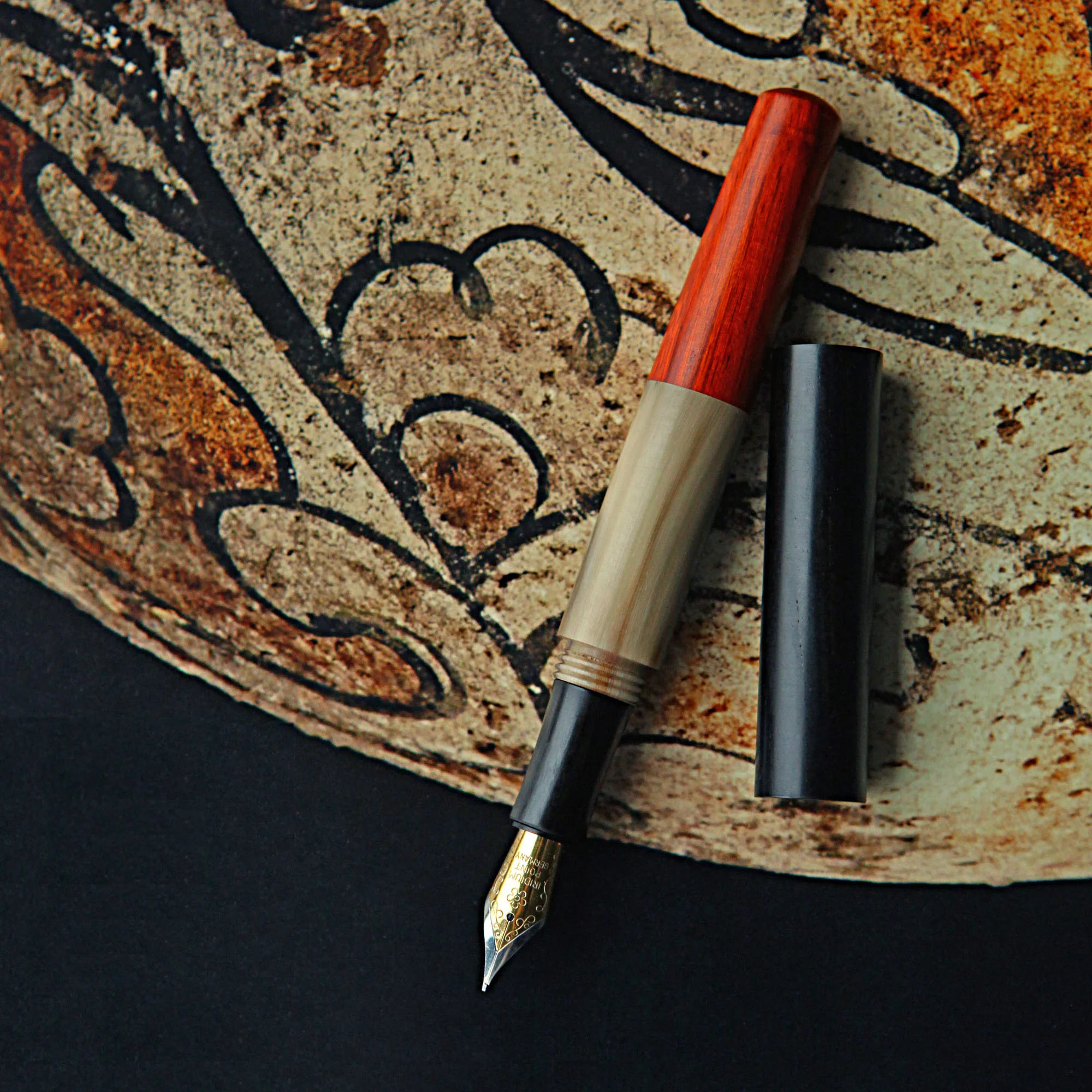 Creative Classic  Handmade Cow Horn  And Ebony Wood Chinese Style  Fountain Pen Signature Pen