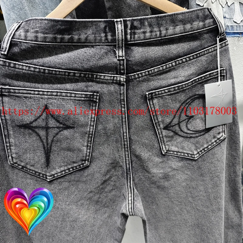 2025 Thug Club Hole Damaged Short Jeans Back Pockets Embroidery Star Moon Jort Men Women Black Blue Washed Button Fly Shortpant