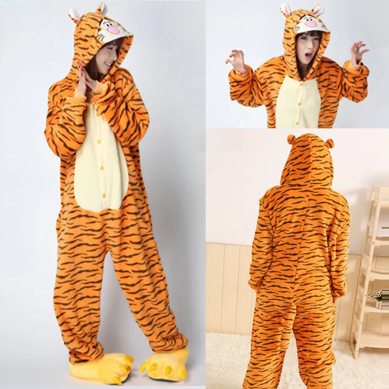 Winnie The Pooh and The blustery Day Jumping tigger kigurumi ชุดนอนฤดูหนาวผ้าสักหลาดผู้ใหญ่ใช้ได้ทั้งชายและหญิงการ์ตูนชุดคอสเพลย์ผู้หญิง