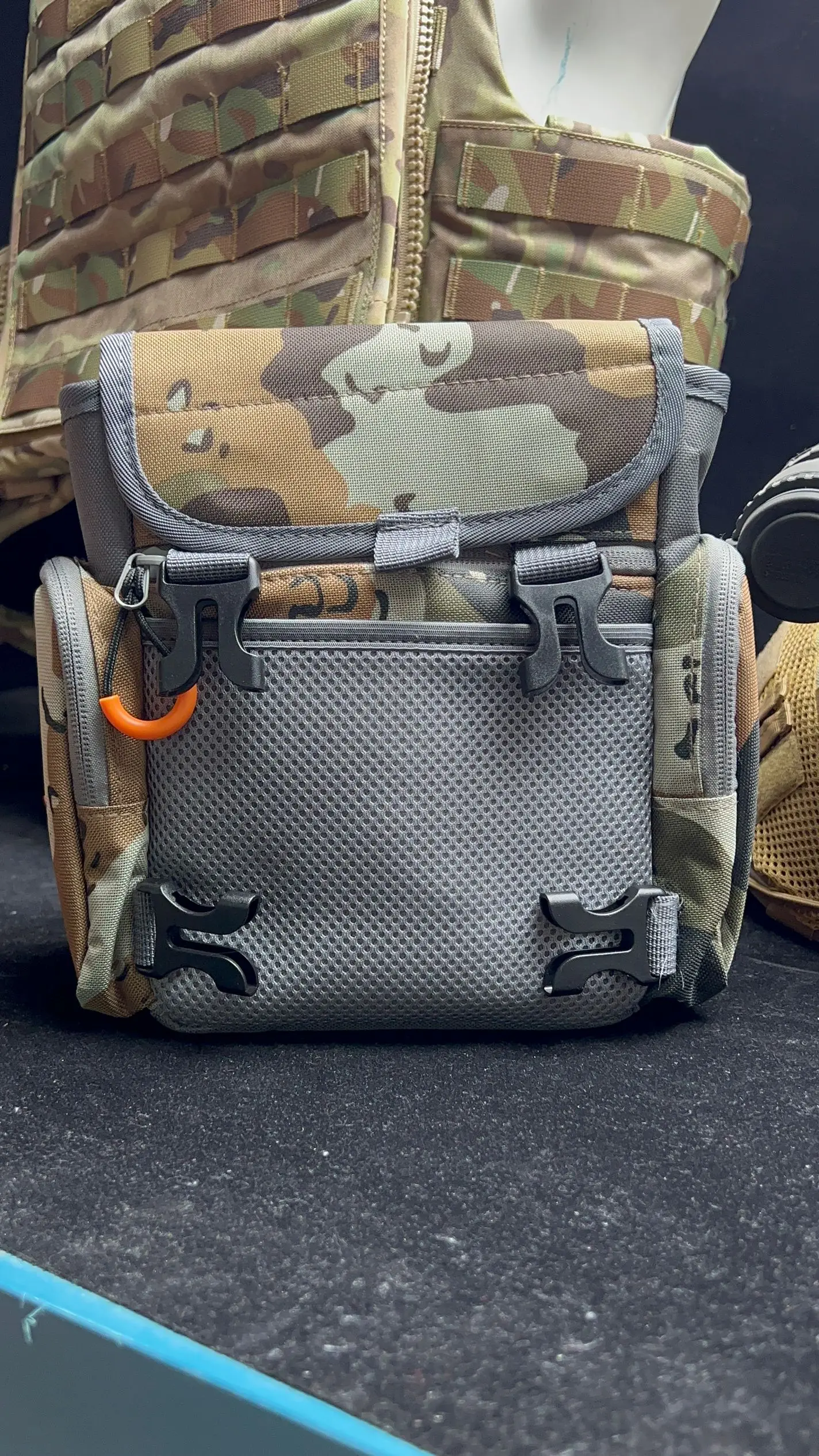 مجهر تسخير الصدر حزمة بينو مع Rangefinder مقاوم للماء الحقيبة Rangefinder الحقيبة بينو للصيد التنزه اطلاق النار