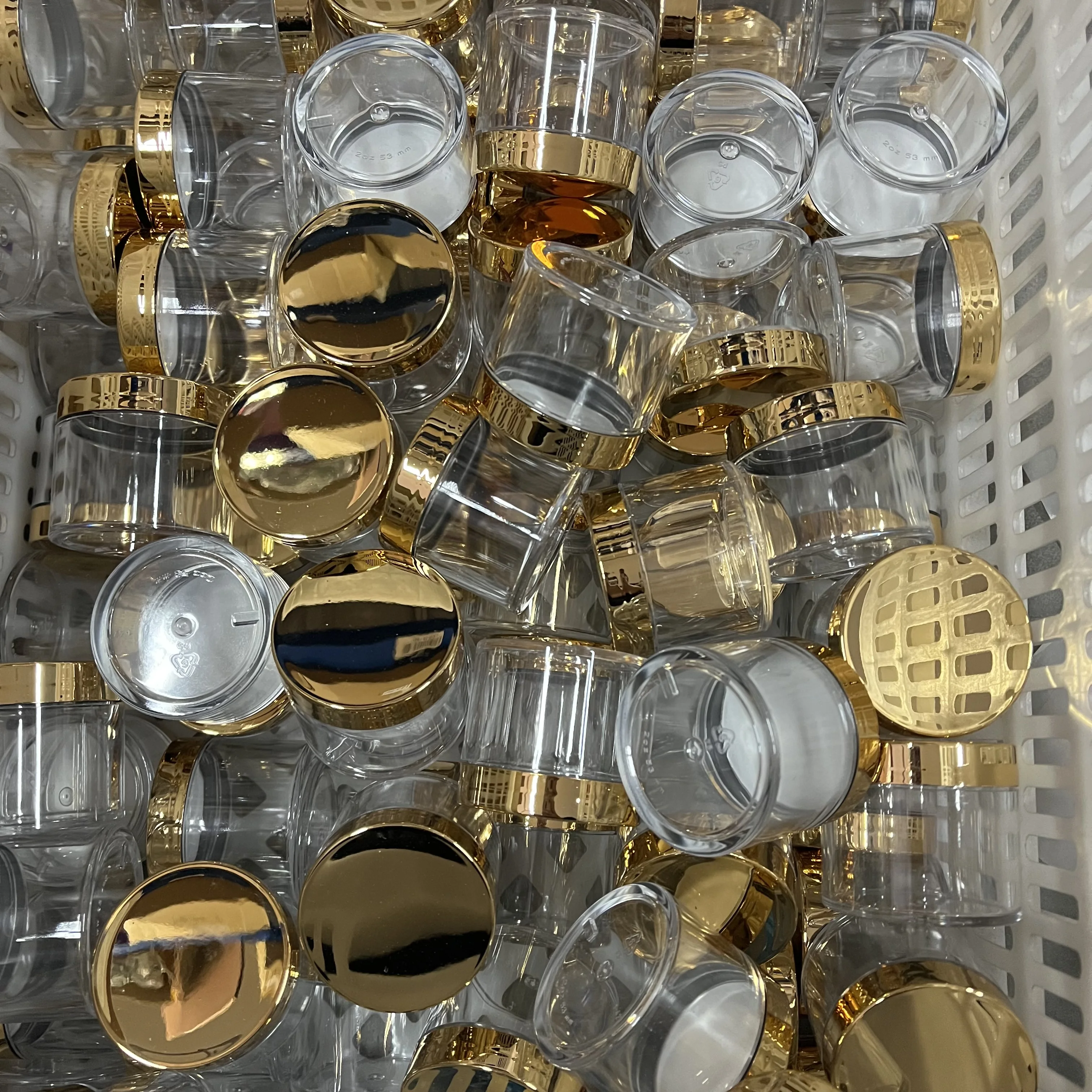 2OZ Plastic Storage Bottles With Gold Lids For Nail Powders, Eye & Facial Creams, PET Transparent Test Bottles For Cosmetics 10*