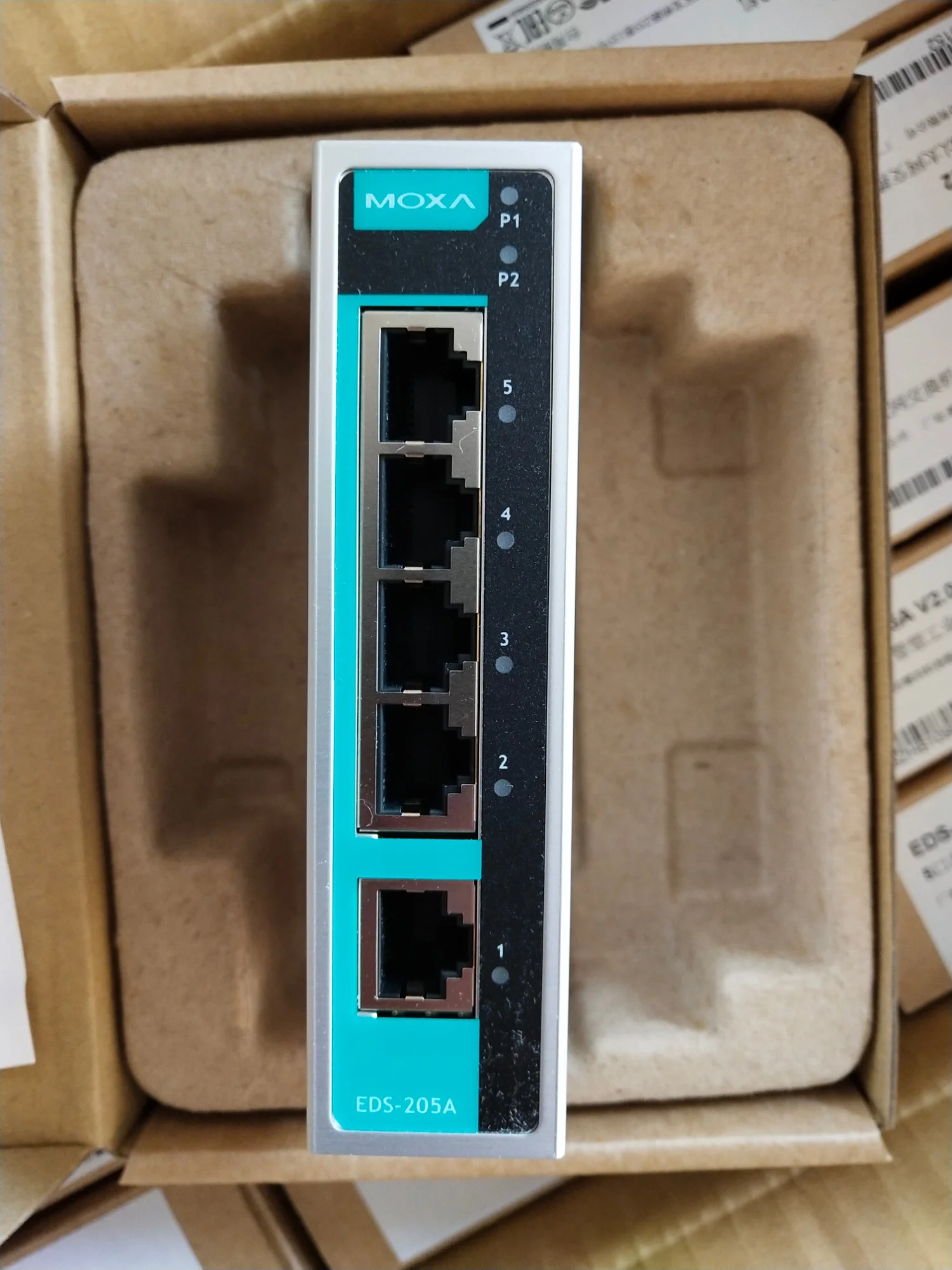 Original EDS-205A 5-Port Mosa Industrial Switch New