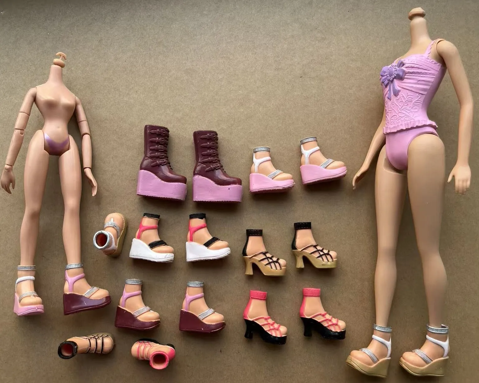 Colorful Old Version Doll Shoes for Slim Barbee Blyth Feet Dancing Doll Girls Rare Collection DIY Dressing Accessories