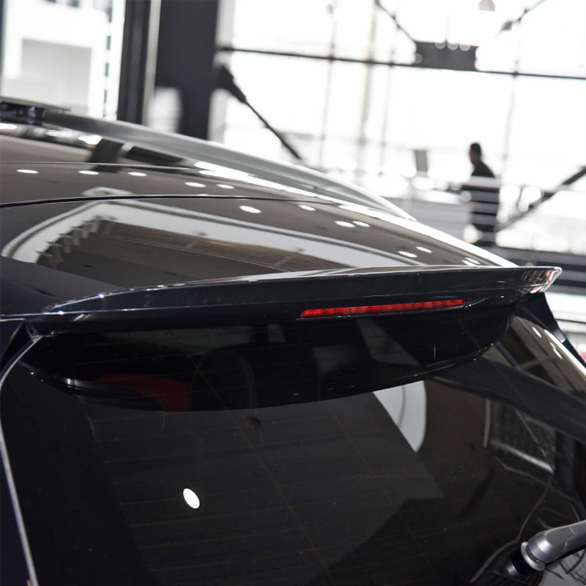 

Rear Spoiler Wing For Mercedes-Benz GLA-Class H247 GLA35 GLA45 AMG 2020-2021 Rear Roof Spoiler Wing Body Kits Tuning