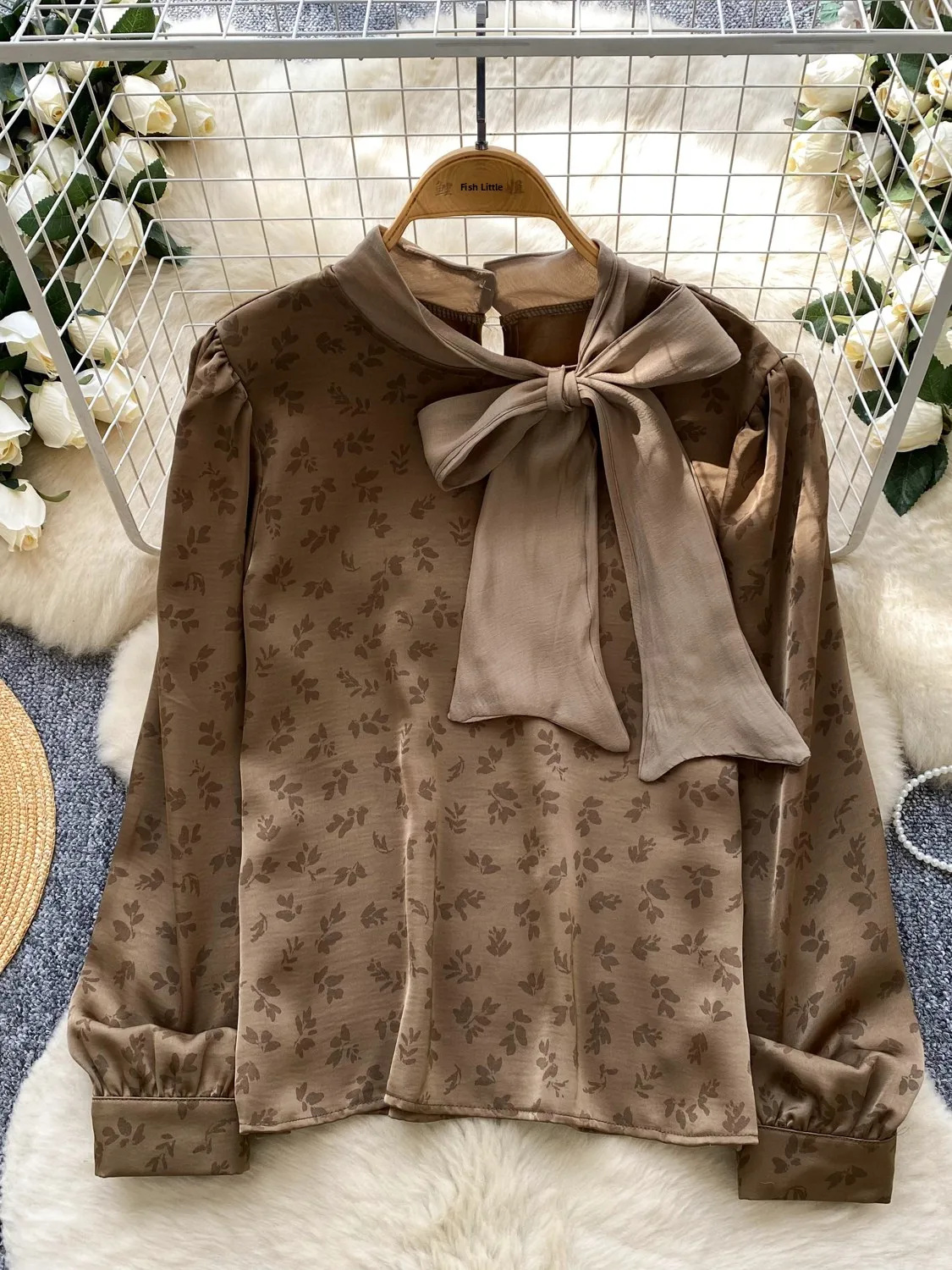 Ele Silk Satin Irt mit Fliege Long Sve Blumenstickerei Damen Faionable Base Layer Top für den Herbst-Pendeln