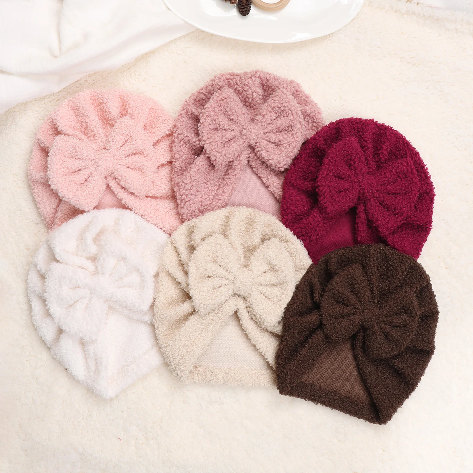 

2 шт., бархатная шапка Тедди, удобная теплая повязка на голову с бантом для малышей, теплая шапка на голову для новорожденных, мягкий платок, аксессуар для шапки