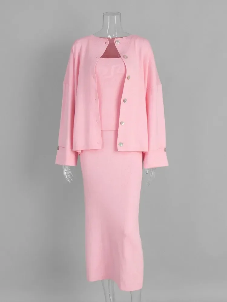 Laxsesu 2026 مجموعة نسائية محبوكة على الموضة سترة ناعمة بأكمام طويلة تنورة قصيرة أنيقة للخريف والشتاء بدلة سترة وردي وأبيض وبيج