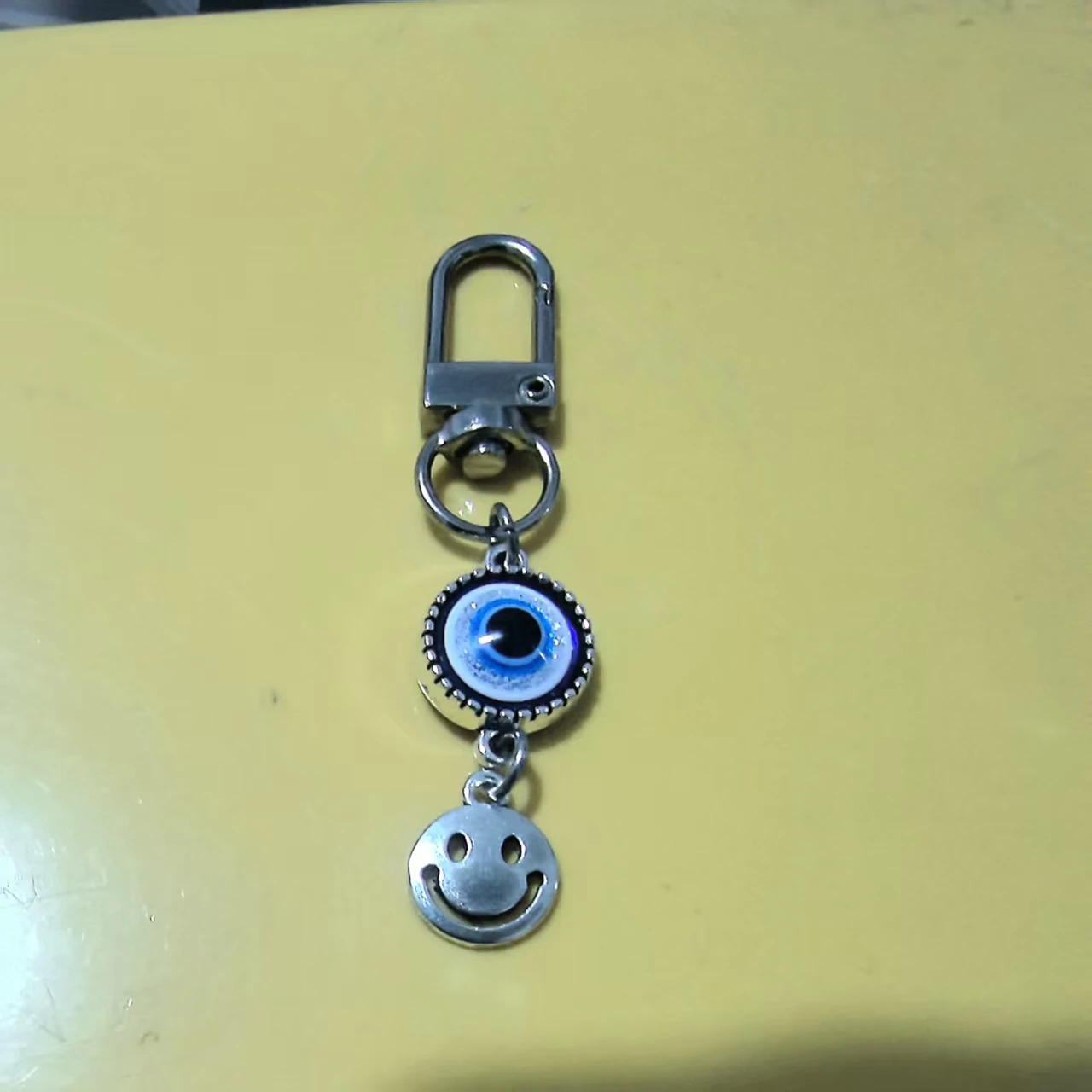 Niche Punk Devil's Eye Smile Pendant Keychain Bag Pendant Best Friend Gift