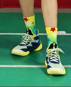 Comfortable non-slip sports shoes Wear-resistant lightweight training shoes for men and women game breathing basketball shoes