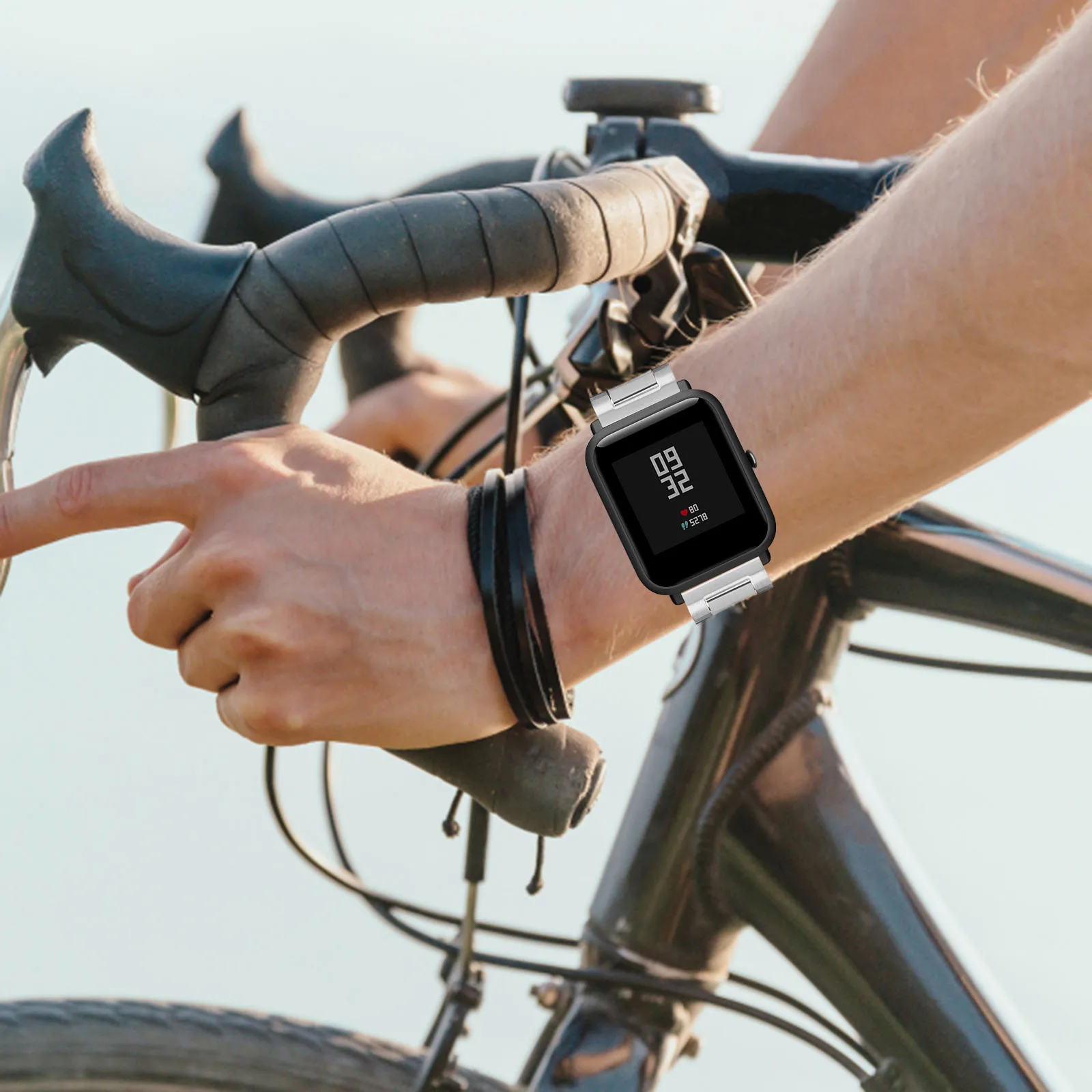 

20Mm Stainless Steel Watch Band Smooth Finish Comfort Fit Replacement Strap for Silver Trendy Business Formal Style