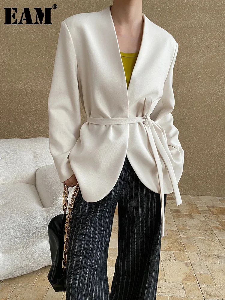 [EAM] Women Beige Coffee Belted Big Size Elegant Blazer New V-neck Long Sleeve Jacket Fashion Tide Spring Autumn 2024  1DH7740