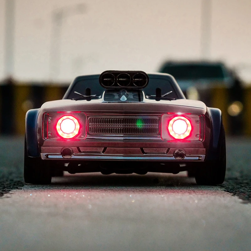 Q142 1/16 RC Drift Car 2.4G 4WD with Spring Shock Absorber High Speed Retro Muscle Remote Control Cars Kid Toy VS SCY 16303