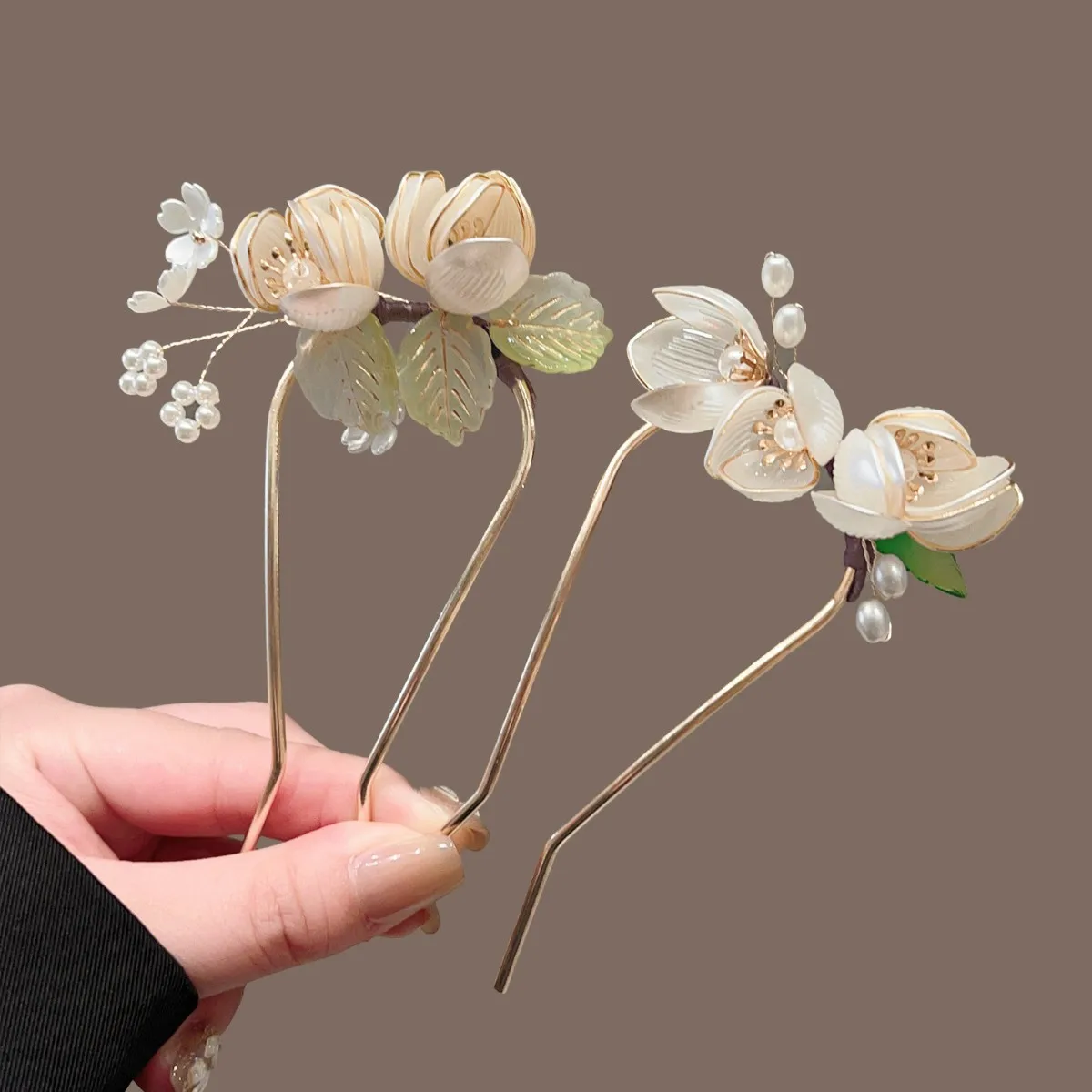 Magnolia U-shaped Hairpin, Wrapped Flower New Chinese Style Qipao Bun Bridal Hair Accessory view 3