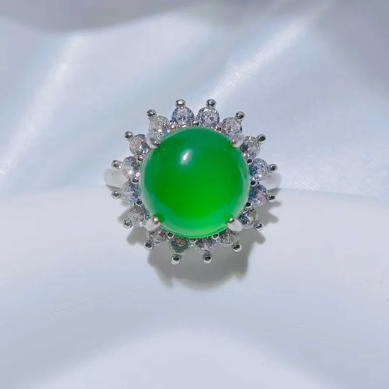 

New Chalcedony Big Egg Surface Men's and Women's Popular Ring