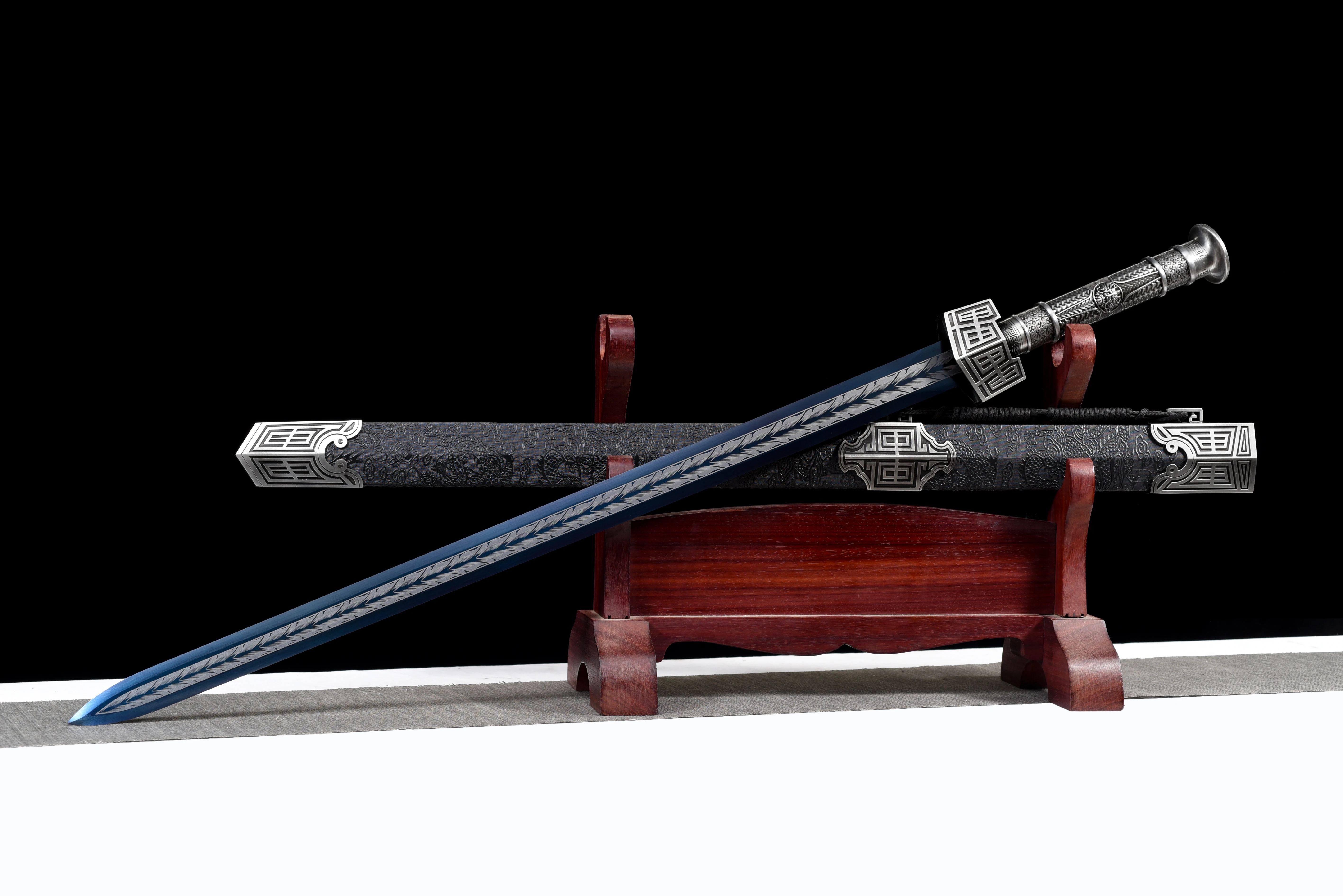 cosplay the real samurai sword - Chinese katana,a unique gift for men - Full Tang steel blue blade,martial arts enthusiast ninja