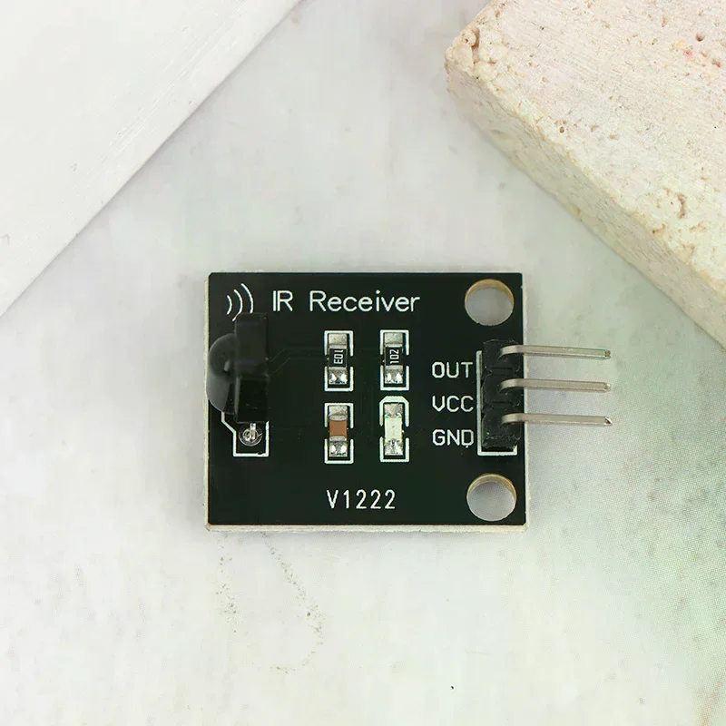 38KHz Frequency, 10M Range Digital IR Transmitter and Receiver Module for Arduino | 5V