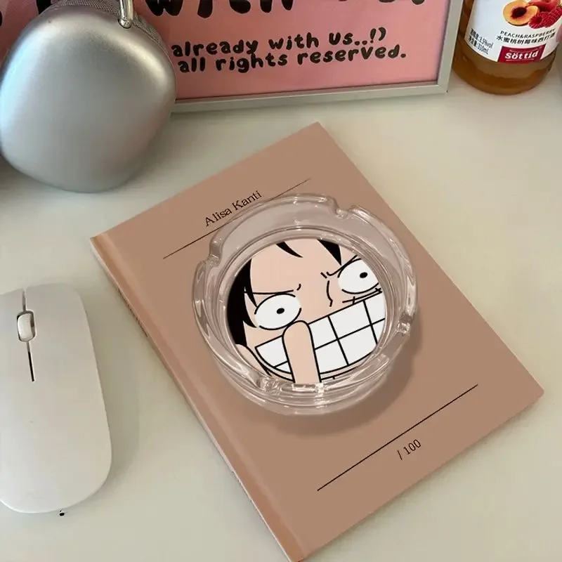 One Piece Animation Creative Luffy Home Simple European Glass Ashtray Personalized Living Room Decorative Ornaments Ashtray Gift