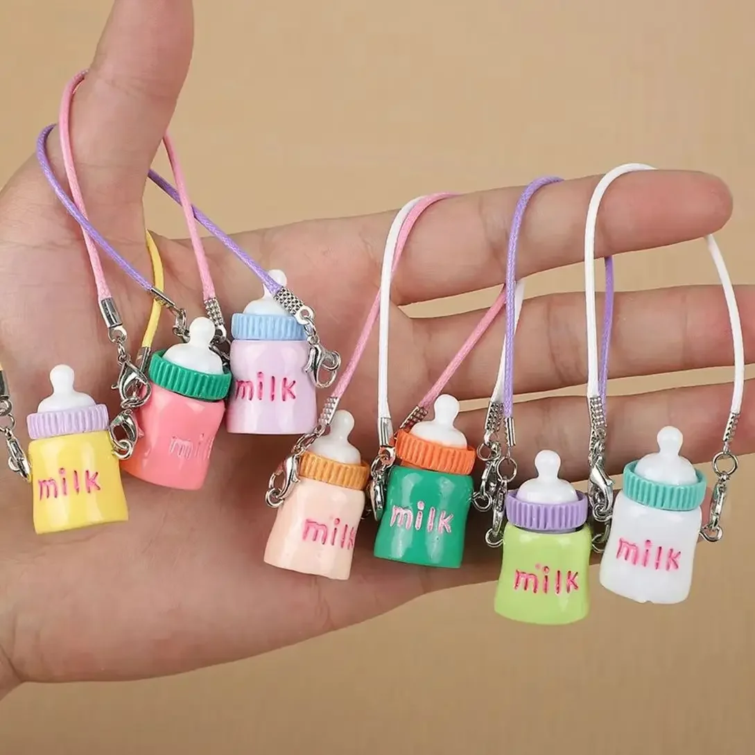 كوب ماء لزجاجة مياه لملابس الدمية، إكسسوارات ملابس الدمى هدية للفتيات، قلادة زجاجة دمية رائعة ولطيفة