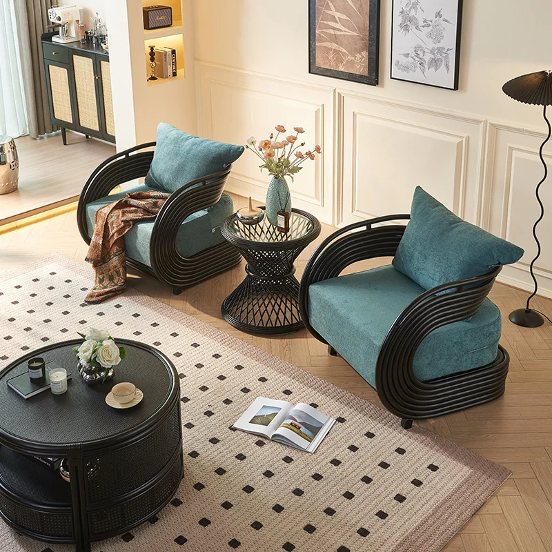 Französischer Retro-Sofastuhl, moderner, einfacher Rattan-Freizeitstuhl, Balkon, B & B-Hotel, voller Rattan-Stuhl mit einzelner Rückenlehne