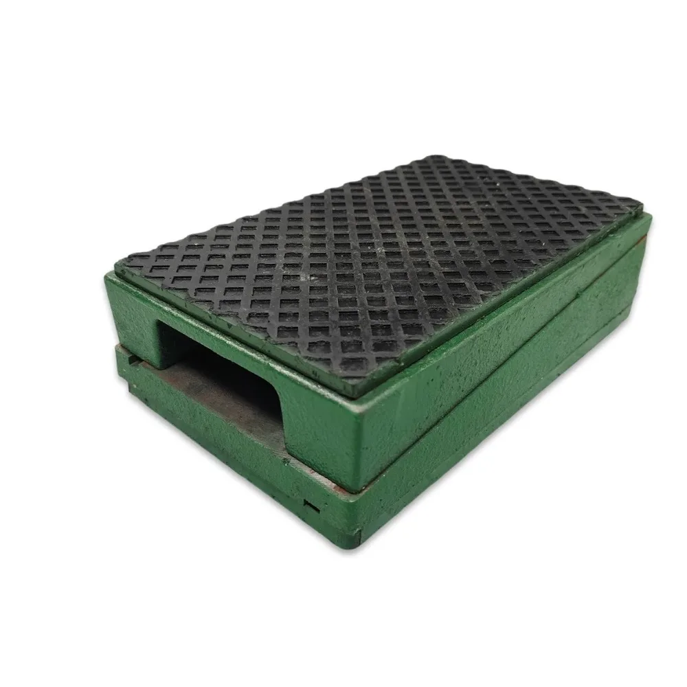 DTA250 Three-layer Shock-absorbing Pad Iron Foot Adjustable Precision Heavy-duty Iron Block for Injection Molding Machine Parts