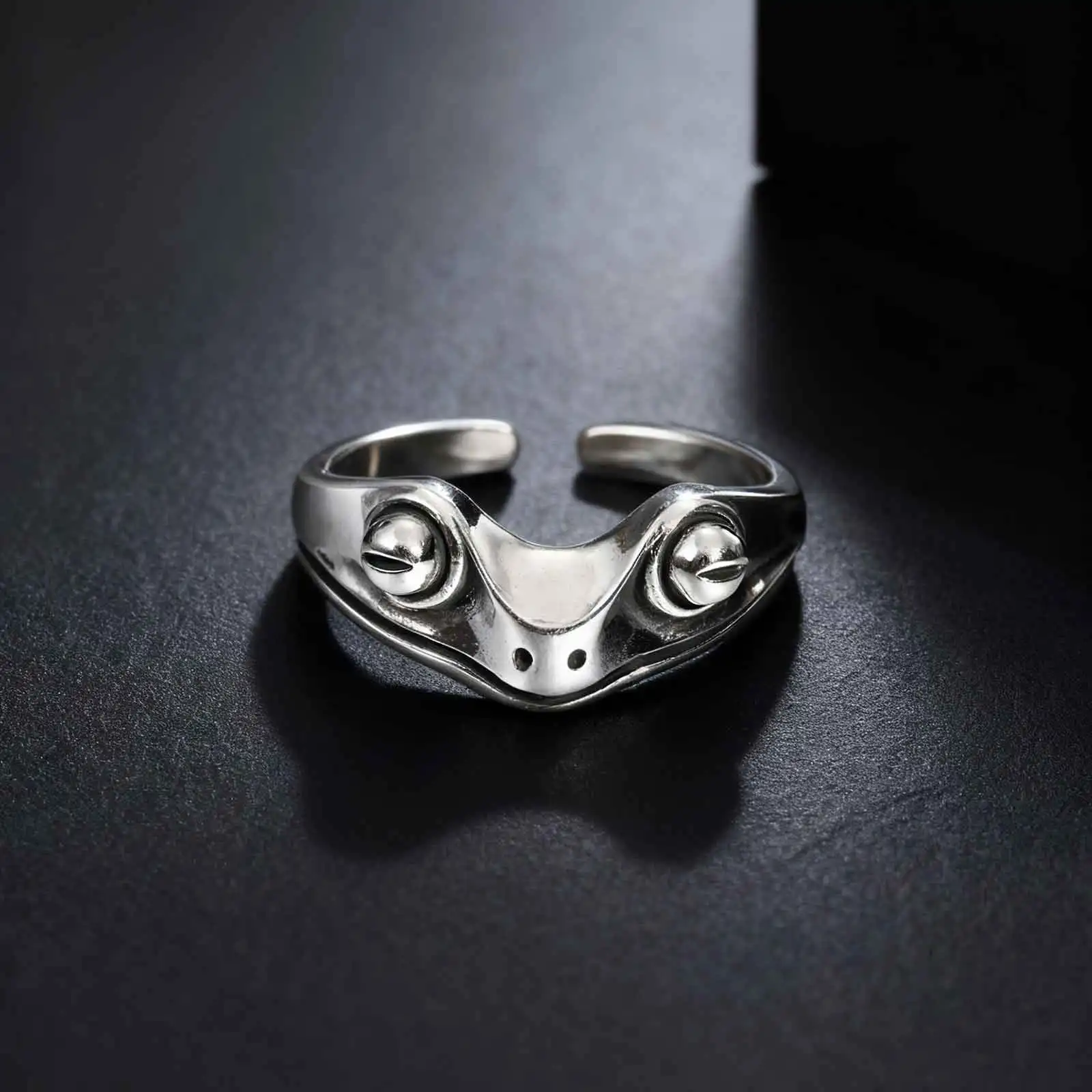 Fashion Retro Gothic Metal Frog Ring For Men Women, Vintage Silver Color Adjustable Open Ring, Hip Hop Party Jewelry Gift view 2