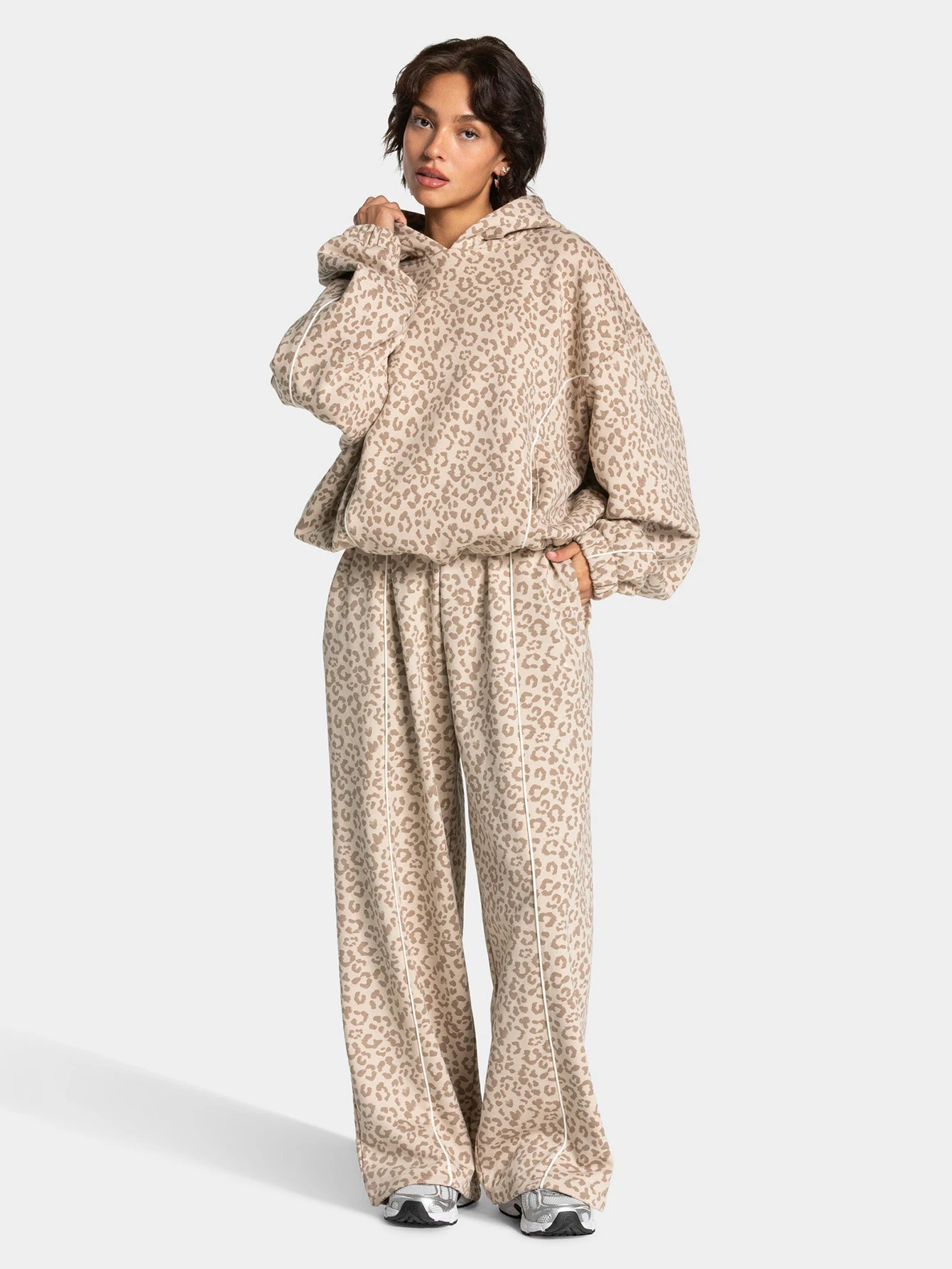 Comfort Leopard Print Fitness Tracksuit Long Sleeve Top Long Pants Women Fashion Casual Sport Two Piece Set
