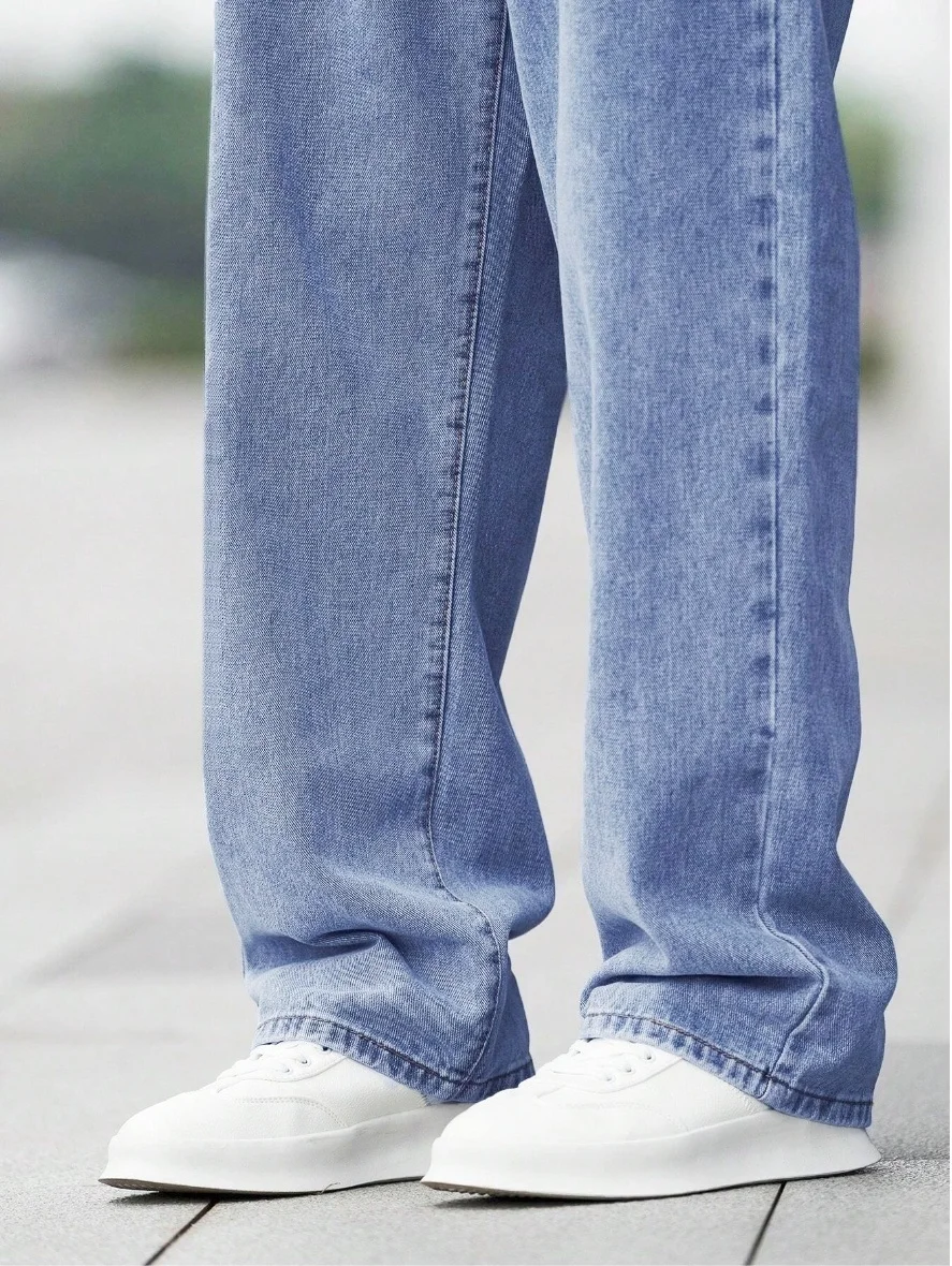 

Men's Loose Stretch Jeans - Business Casual Style, Blue Seasonal Transition Edition, Ready for Season Changes