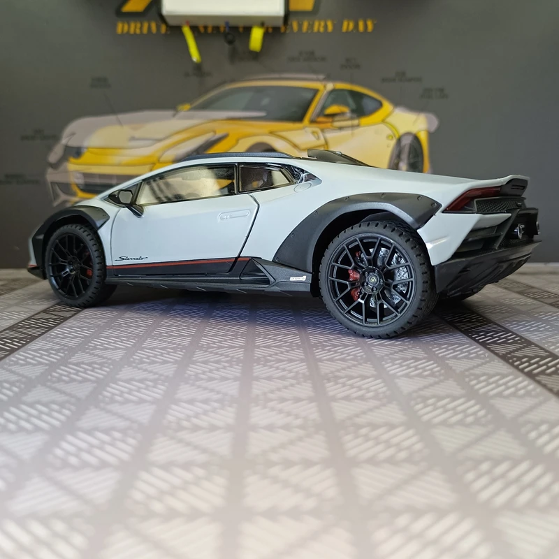 1:24 ornamento de modelo de carro de liga Lamborghini STO, absorção de choque, direção, rebote, som e luz, presente de supercar