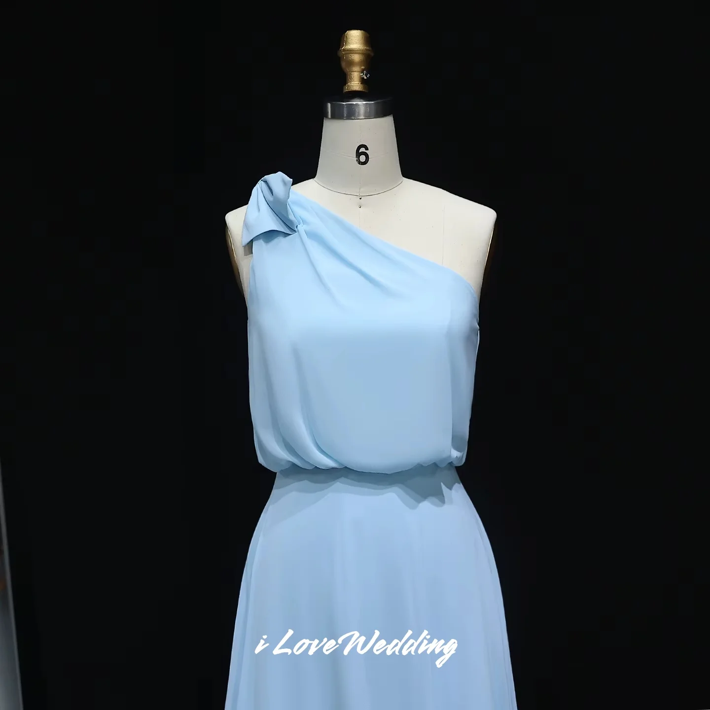 Abiti da sera monospalla blu 2025 Abito da cerimonia nuziale lungo fino al pavimento con fiocco in chiffon senza maniche con cerniera senza schienale personalizzato