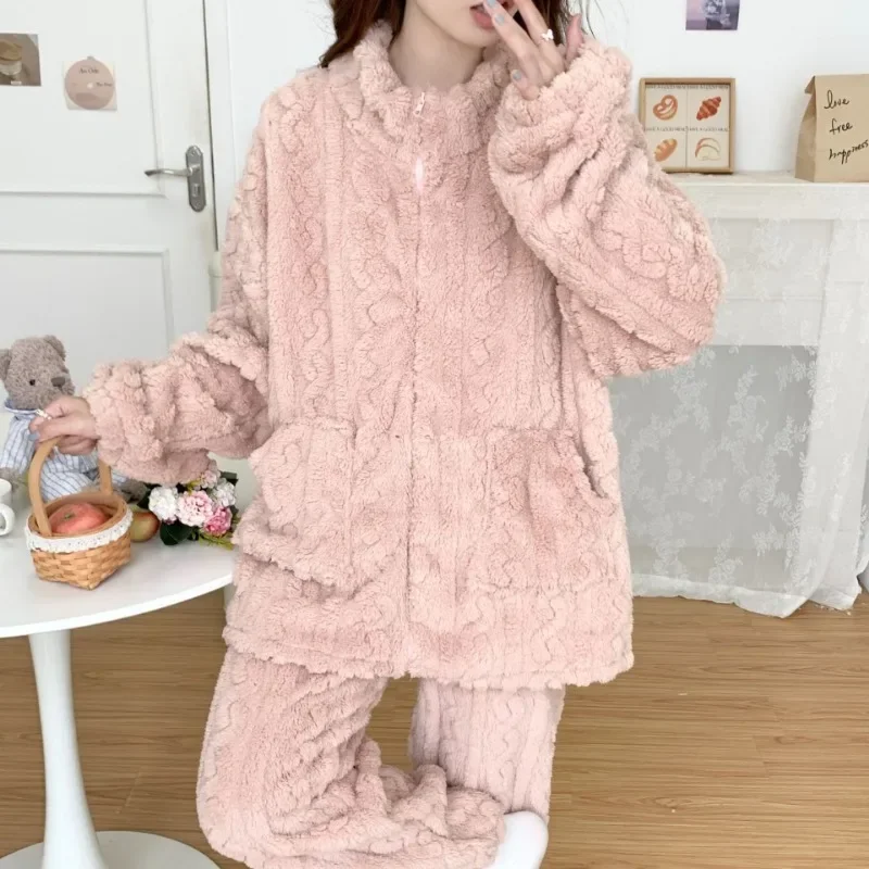 Plus Size Coral Fleece Pajamas Women\'s Autumn and Winter Zipper Cardigan Long Sleeve Trousers Home Clothes Can Be Worn Outside