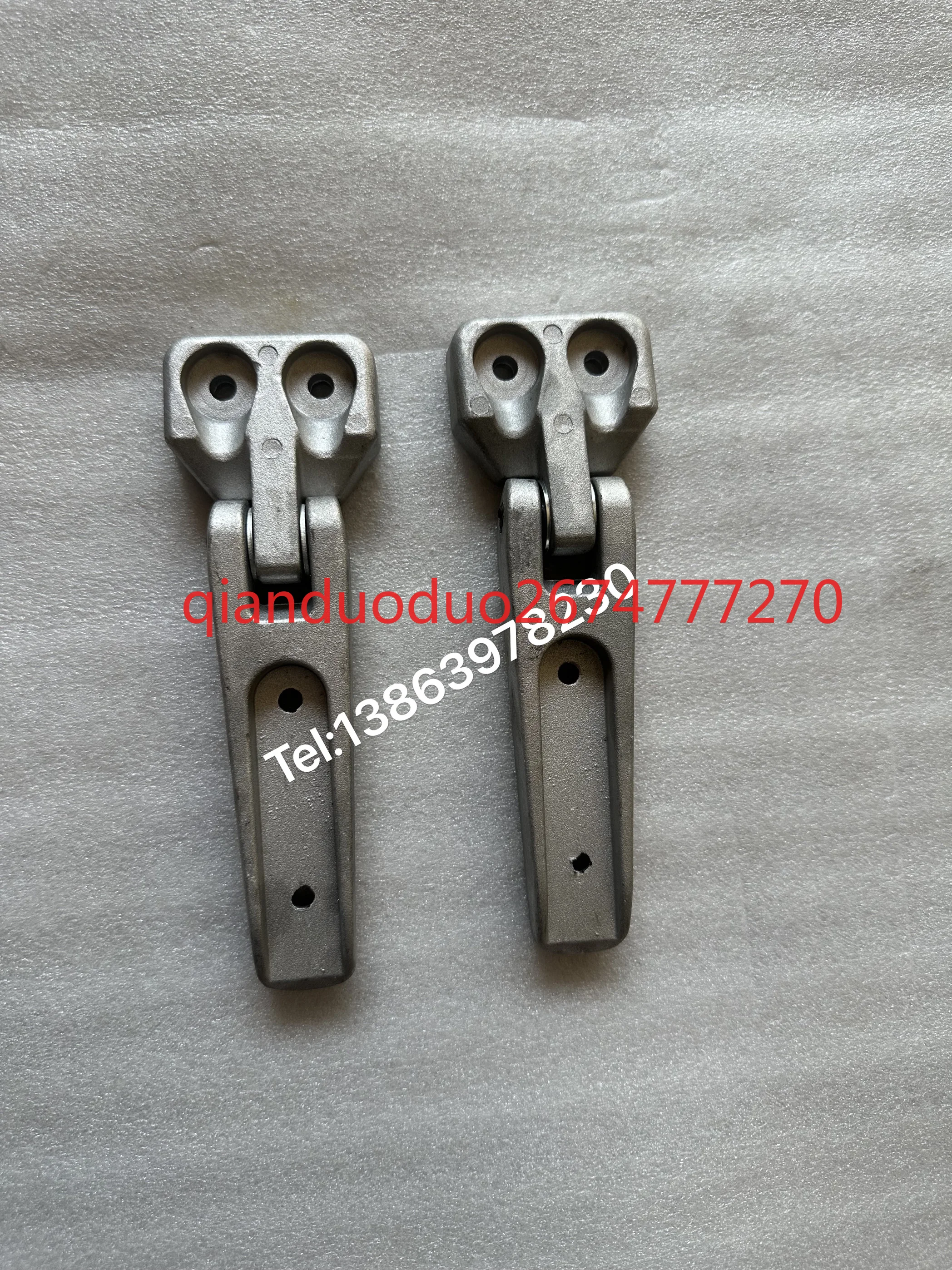 

For Toyota Forklift Parts Electric Forklift 8FBN10-30 Hinge 52209-10920-71