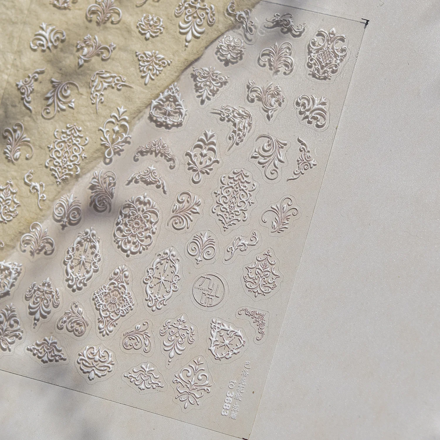 3D Retro Europäischen Stil Barock Muster Nail art Aufkleber Maniküre Designs Hohe Qualität Selbstklebende Gold Silber Aufkleber T-3683