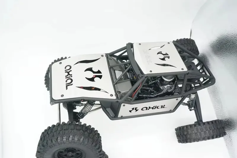 Stainless steel reinforced protective armor for Chassis fits Axial Capra 1.9 UTB AXI03004