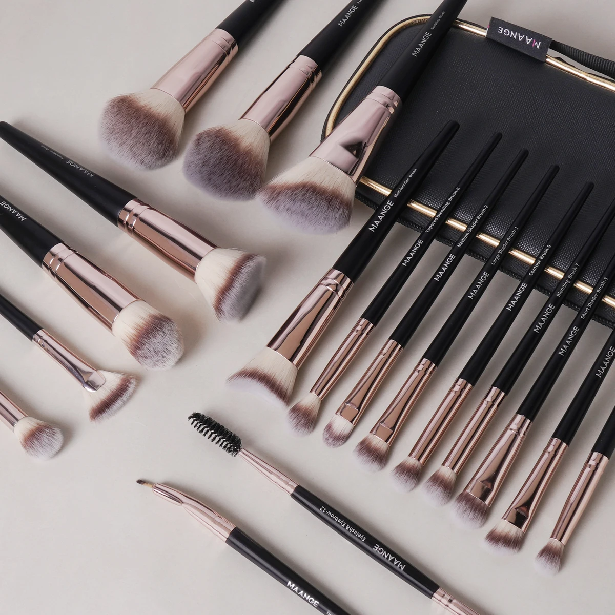 MAANGE18PCS Makeup Brushes Set Foundation Concealer Eyeshadow Makeup Brush Soft Bristles Cosmetic Makeup Tools with Storage Bag