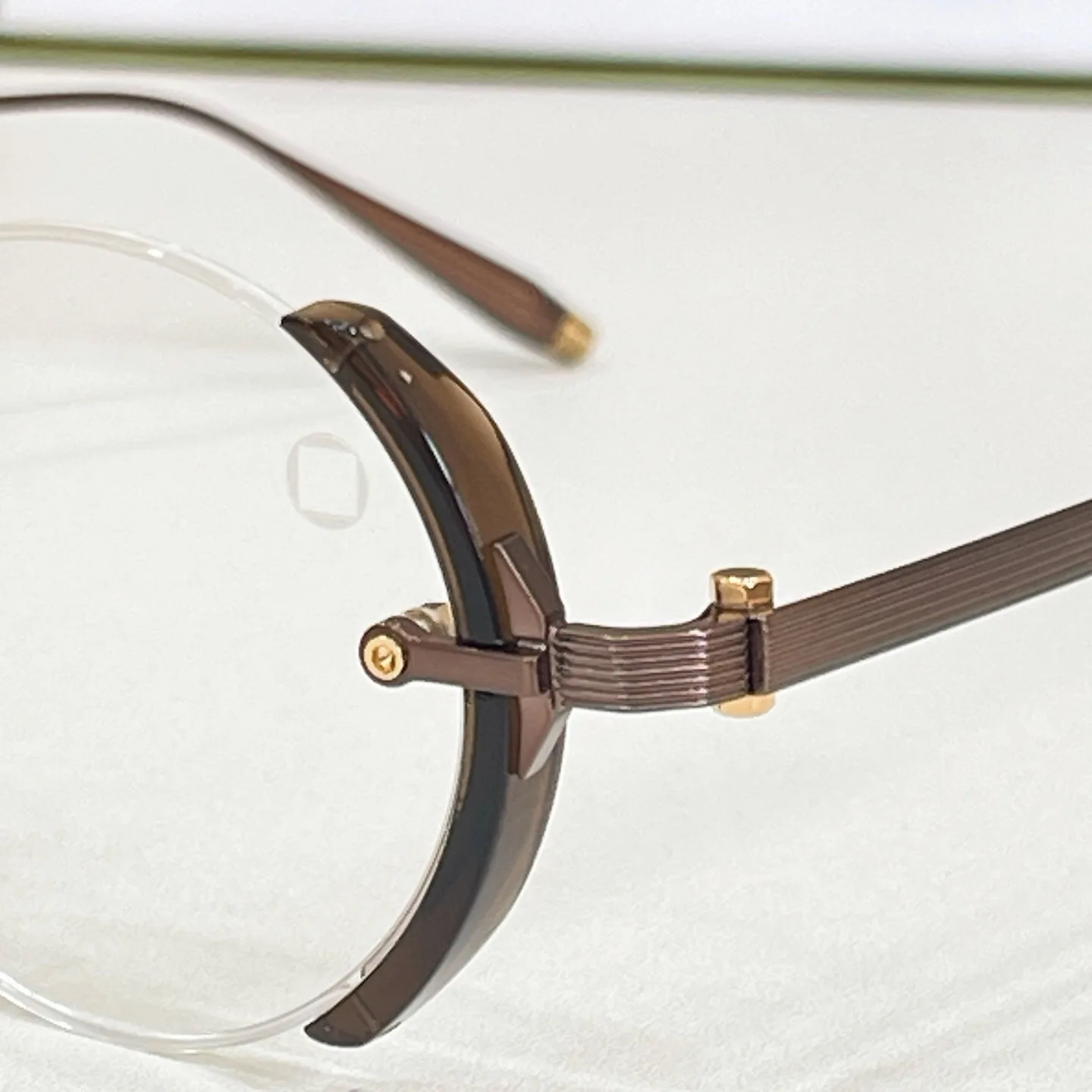 AKS-07D Unique Rimless Unisex Clear Lens Fashion Eyeglasses Minimalist Design Modern Daily Eyewear Belight Optical