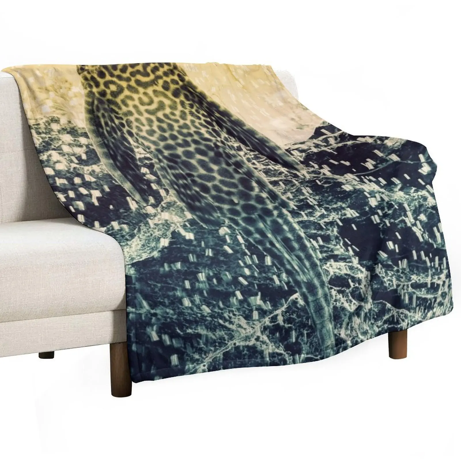 A Sucker(fish) Born Every Minute Throw Blanket Blankets For Baby blankets and throws Sofa For Decorative Sofa Soft Beds Blankets