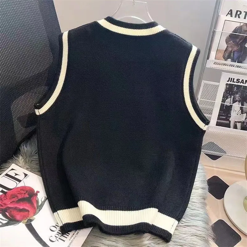 White Top and Vest Korean Academy Style Loose Slim Pullover Sleeveless Tank Top Sweater Autumn and Winter V-neck Knitted Vest