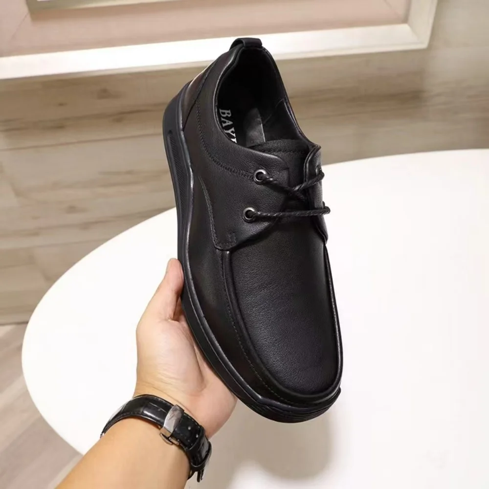 Men's shoes - Extra large size. The size range is 38 - 48. Suitable for various foot shapes. Soft sole for driving men's shoes.