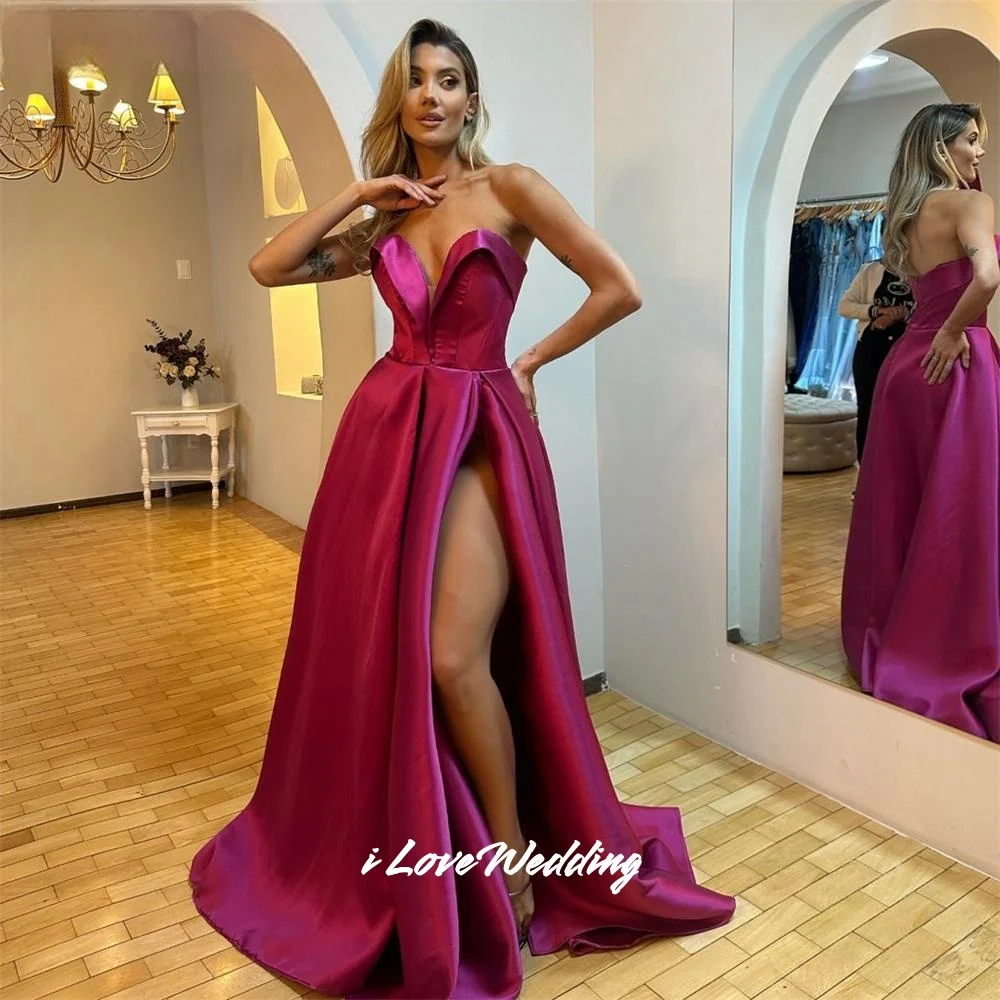 الوردي الخامس الرقبة فساتين لحضور الحفلات الموسيقية بلا أكمام ألف خط تنورة الجانب سبليت عارية الذراعين الطابق طول فساتين سهرات مطوي حسب الطلب