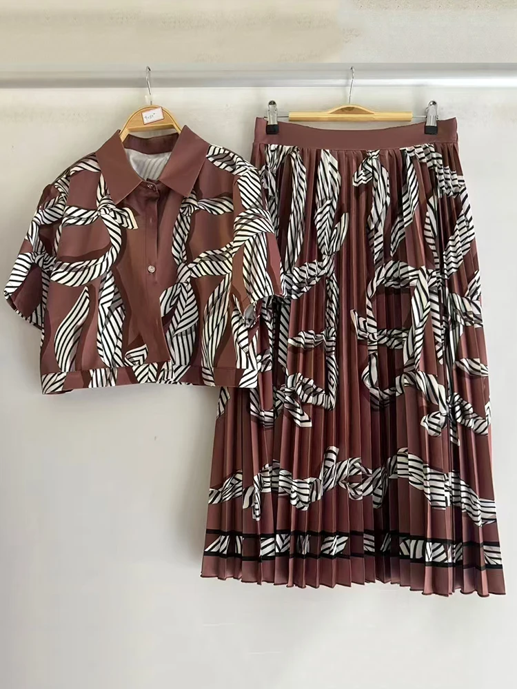 Retro geometric print lapel short shirt two-piece set 2026 summer women's clothing + loose large size pleated skirt fashion suit