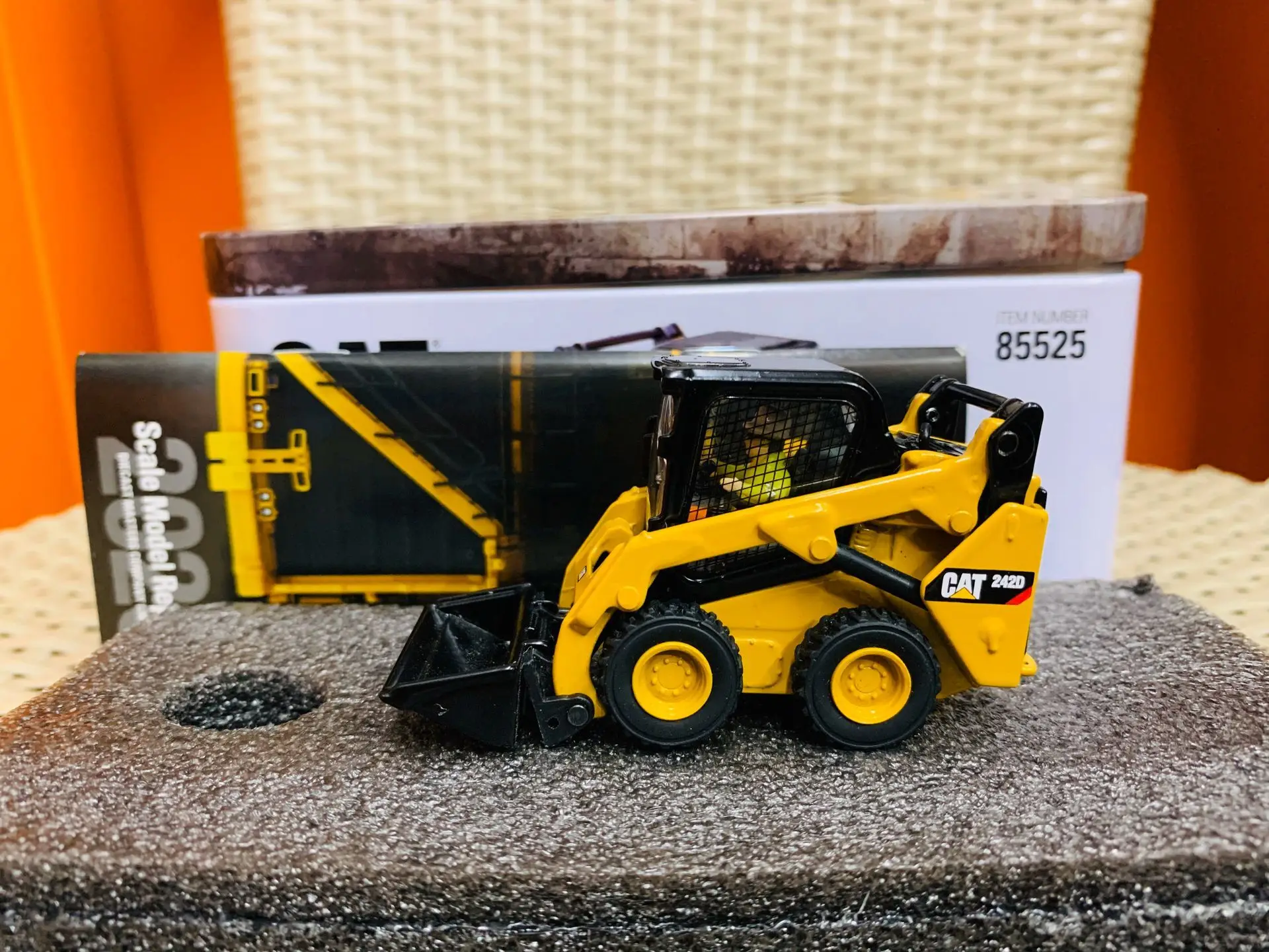 Skid Steer Loader, 1:50 Escala Modelo Metal, Mestres Diecast, 242D, 85525