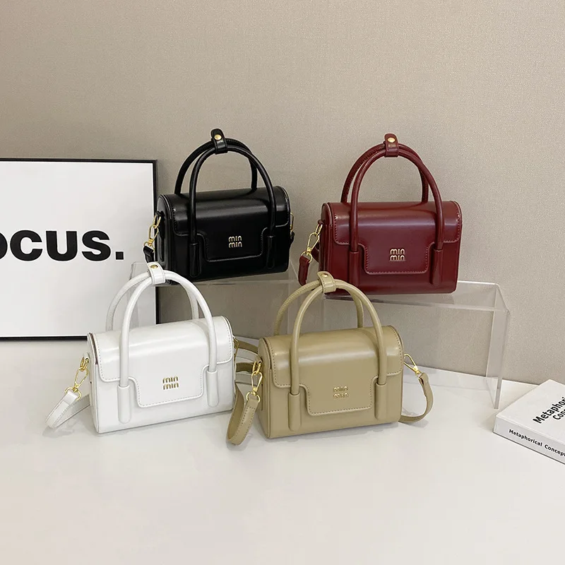 

2025 Vintage Solid Color Shoulder Bag, Niche Crossbody Purse for Women, Spacious Commuter Tote, Minimalist Day-to-Night Bag