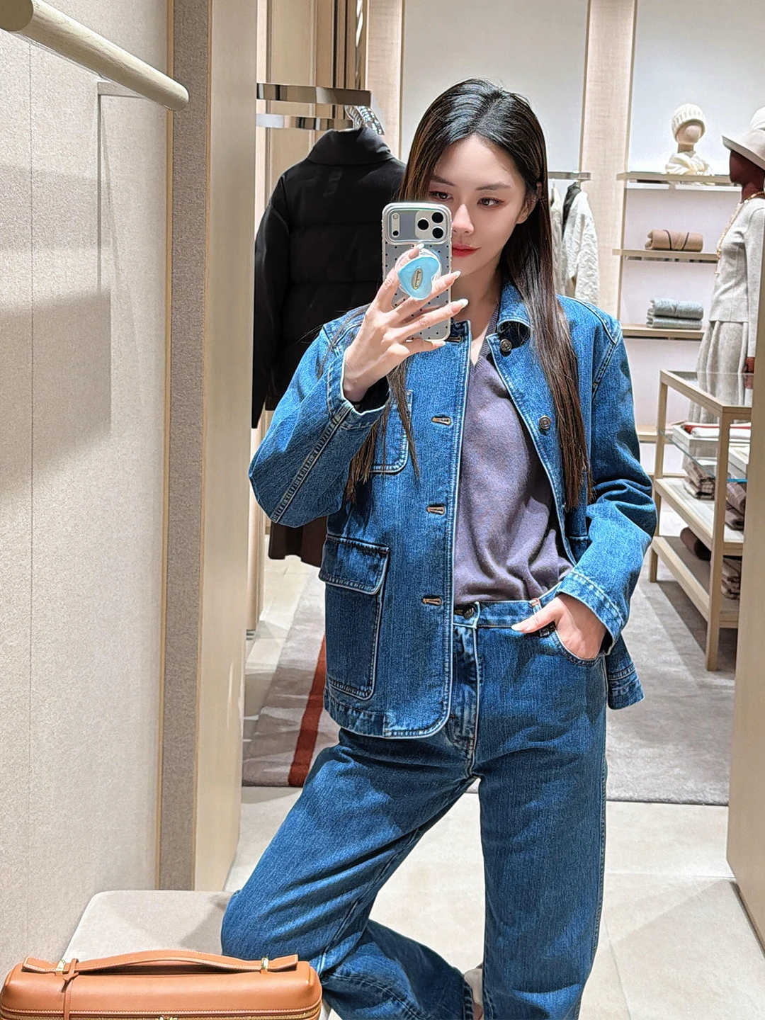 Retro Style Women's Denim Jacket with Three Patch Pockets Italian Collar Shoulder-Length Sleeve Mid-Length Vintage Feel
