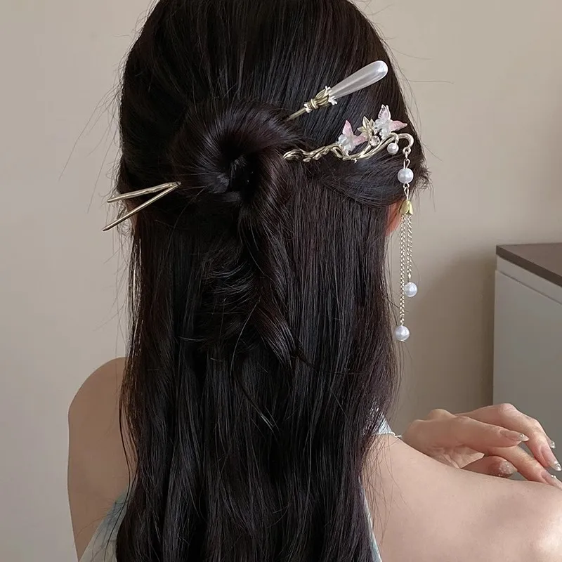 レトロ合金フラワーヘアピンロマンチックな中国風のタッセルヘアフォークエレガントな韓服ヘアアクセサリー日常着に適しています